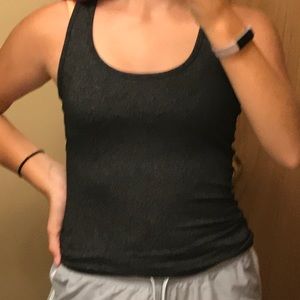 workout tank top